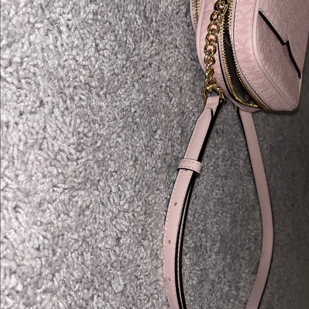 Michael Kors Cross Body - Picture 6 of 6